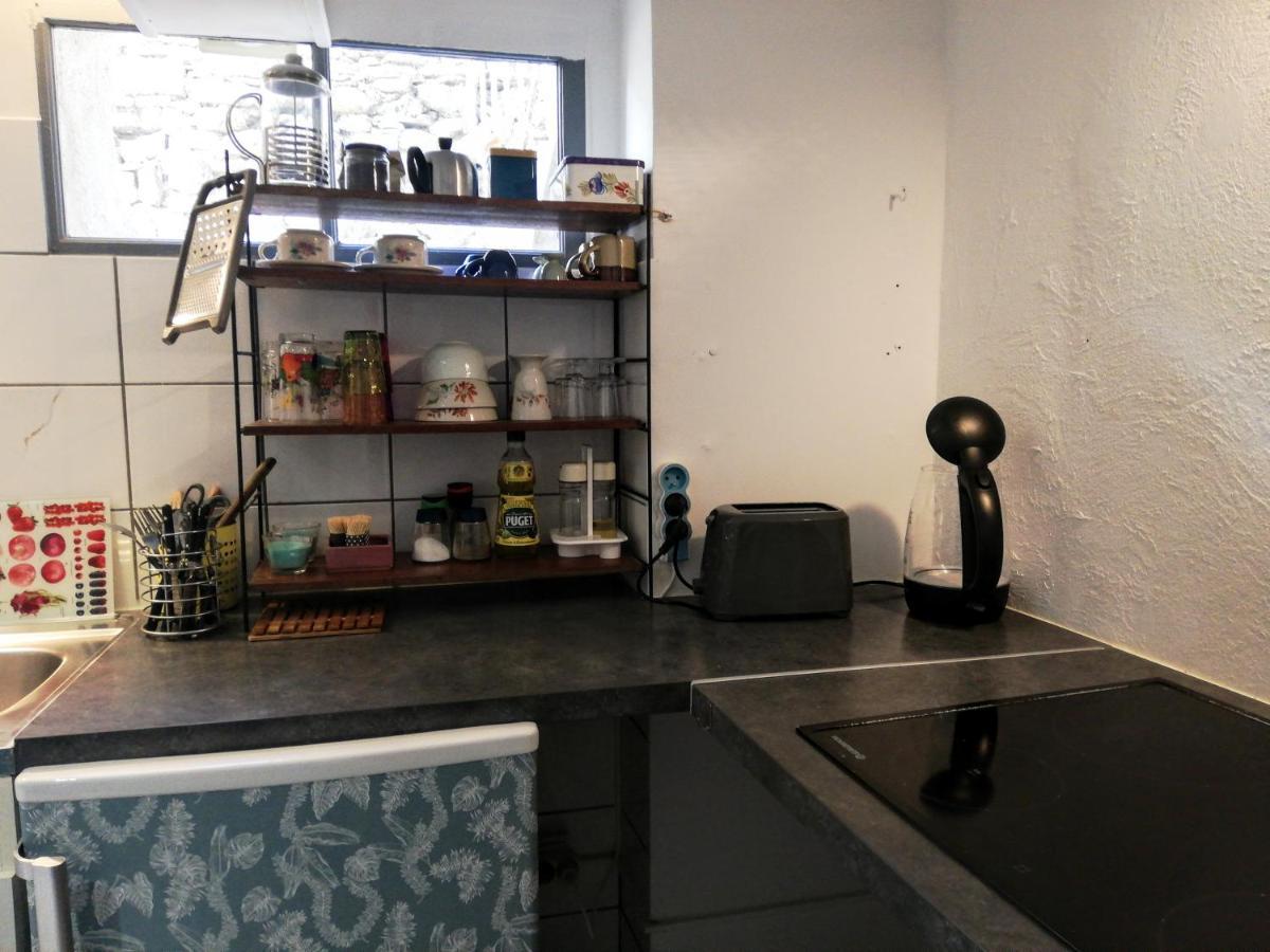 Charmant Appartement En Centre-Ville Medieval Gigean Zewnętrze zdjęcie
